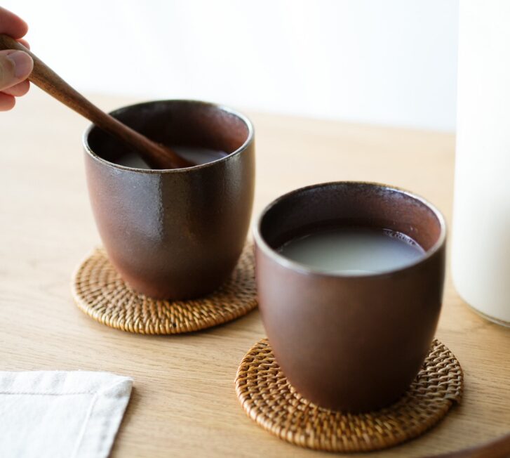 おすすめ①廃棄陶器を再生した「RI-CO」のマグカップ